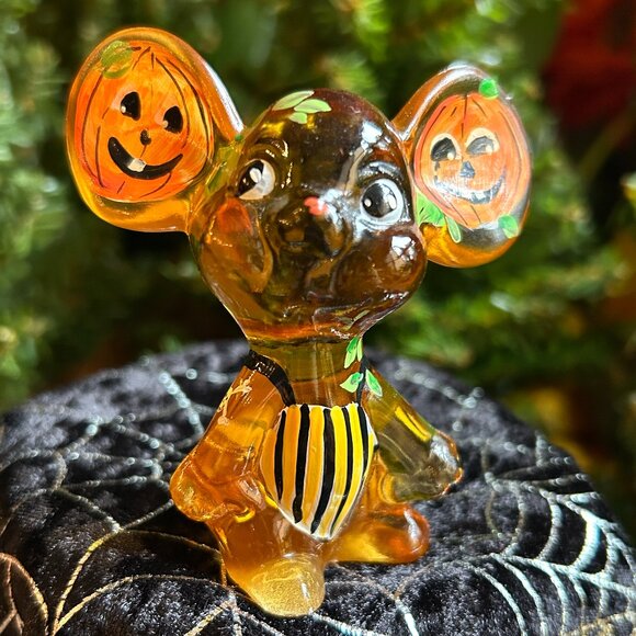 Fenton Hand Painted Halloween Mouse in Autumn Gold, Signed by Stacy Williams - Picture 1 of 7